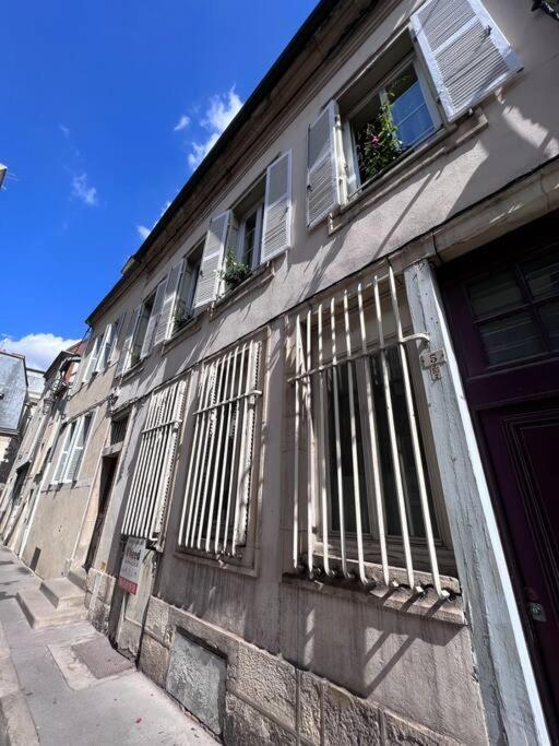 Appartement Le Petit Hernoux Centre Historique *